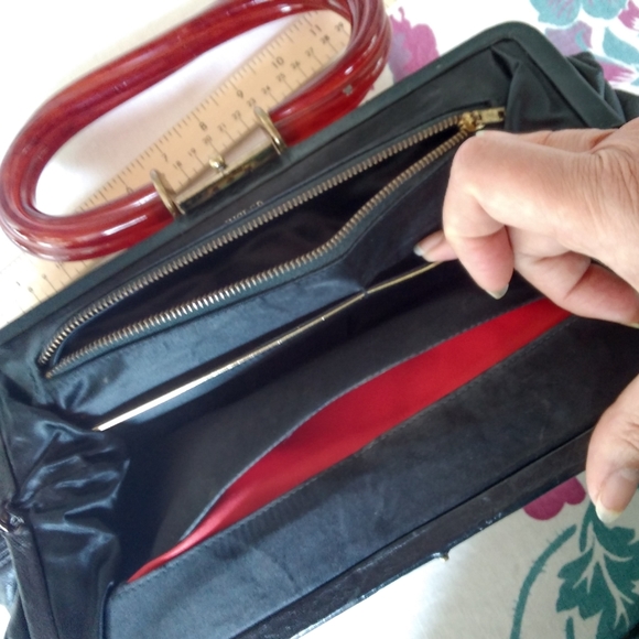 Vintage Ingber Leather and Resin Handbag - Picture 4 of 12